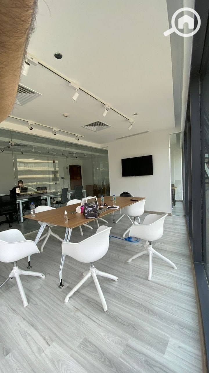 4 f4f6df19-0199-4d38-a860-954b9b0134a0. jpeg