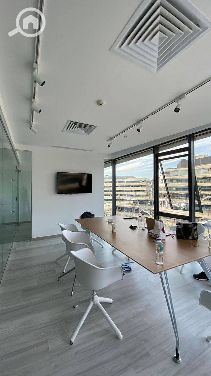 5 fd5299fd-df05-49d8-8688-f98aaddfd003. jpeg