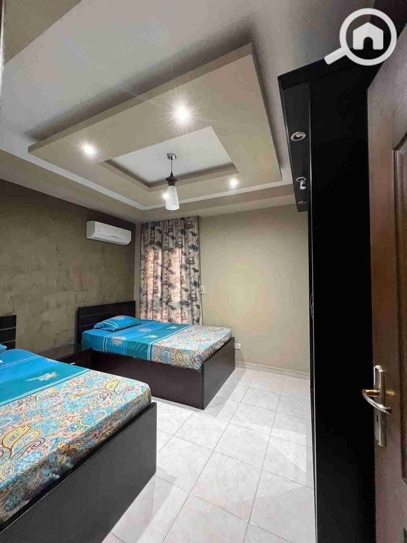 7 FB_IMG_1765486250757. jpg