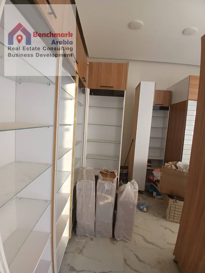 4 0d0ac710-c1b4-4d93-83ee-27bbf784373c. jpeg