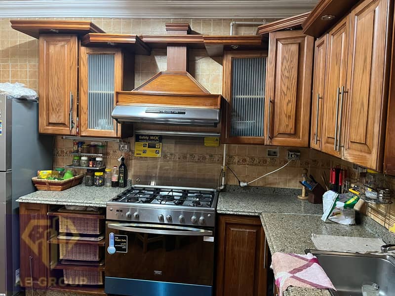 4 c42ba28e-167a-4ec0-b9f5-ac5777d4cc33. jpg