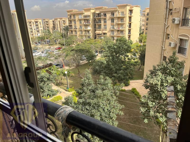 10 7322e78d-7089-42df-8c51-8c61dd2e96e0. jpg