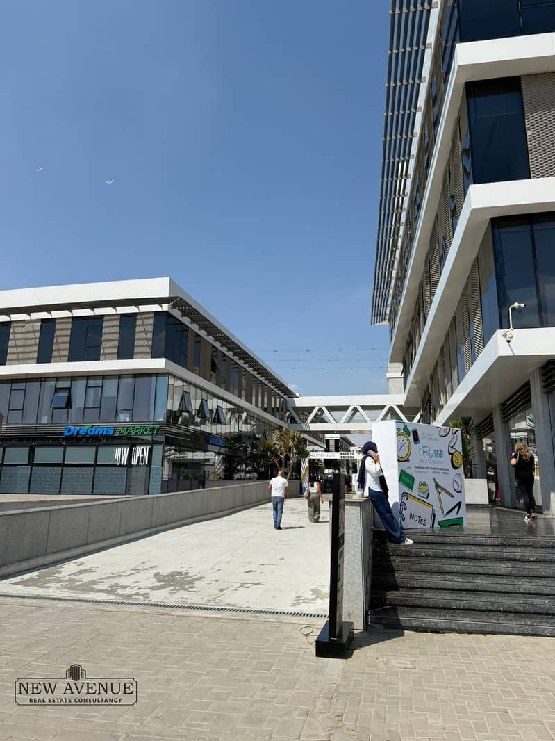 5 WhatsApp Image 2025-12-12 at 12.04. 24 PM (1). jpeg