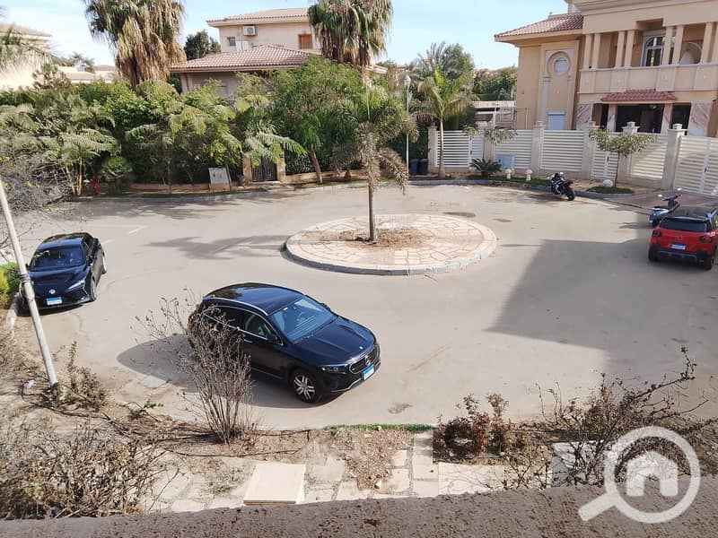 27 e0c8f555-c5a2-4875-a25b-ccd977482262. jpeg