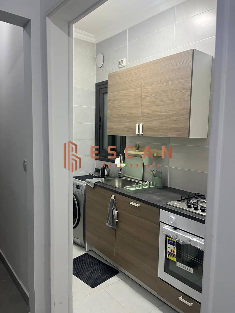 4 U637898 (12). jpeg