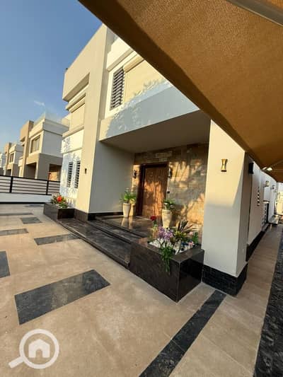 فیلا 4 غرف نوم للايجار في القاهرة الجديدة، القاهرة - WhatsApp Image 2025-11-12 at 1.55. 37 PM. jpeg