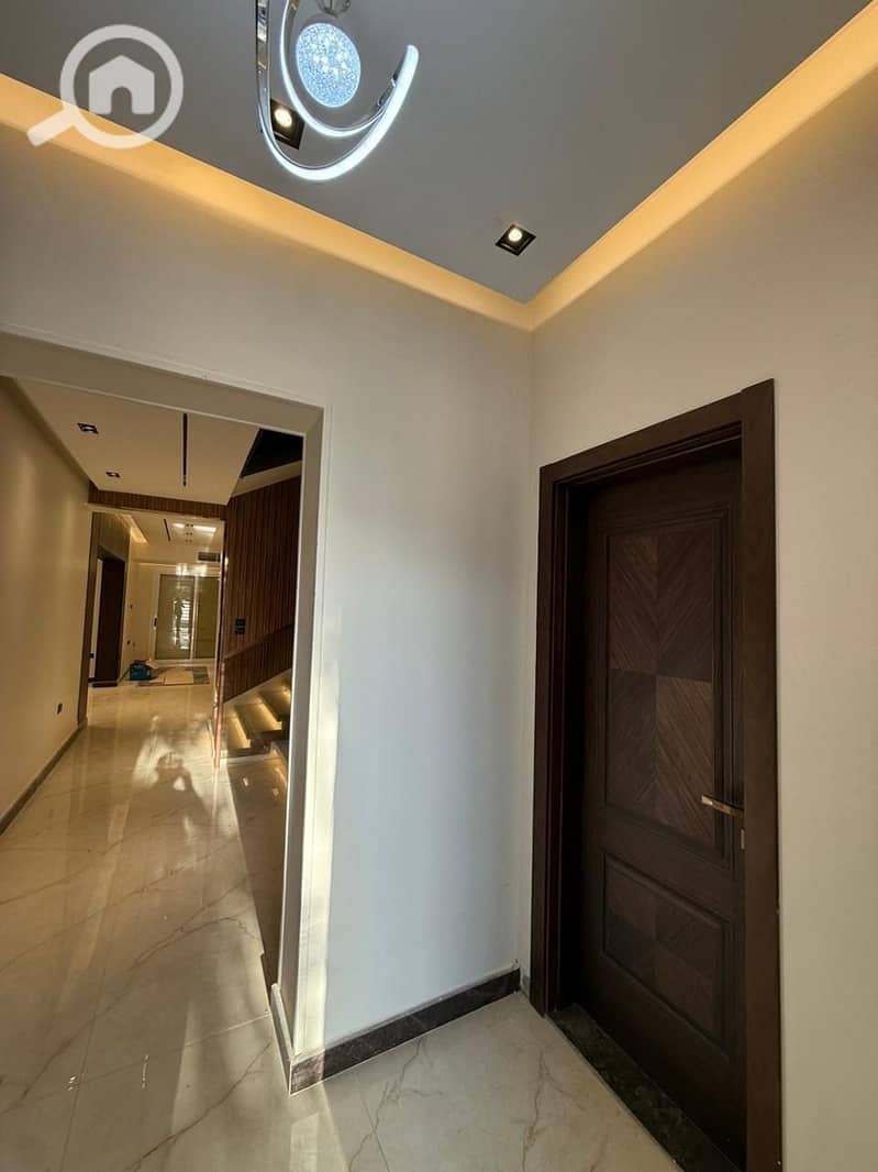 5 WhatsApp Image 2025-11-12 at 1.55. 38 PM (1). jpeg