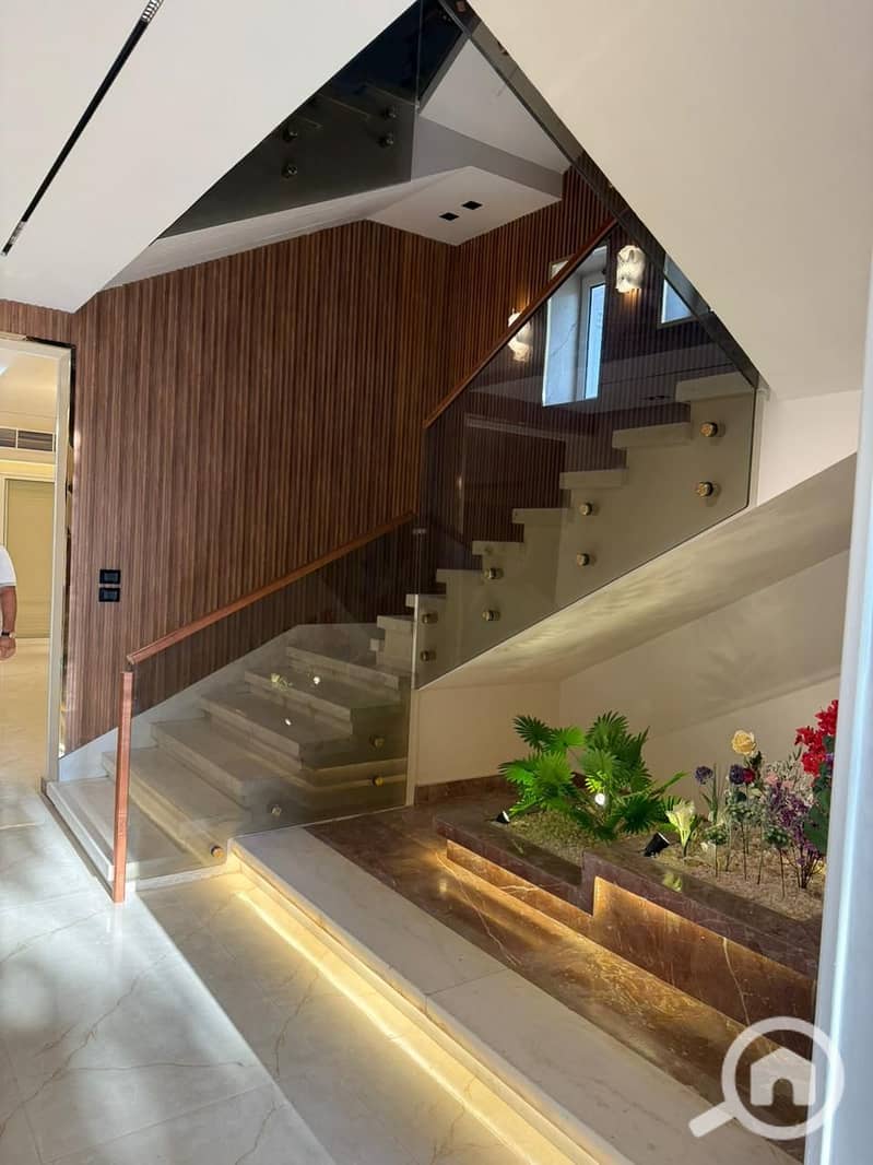 7 WhatsApp Image 2025-11-12 at 1.55. 38 PM. jpeg