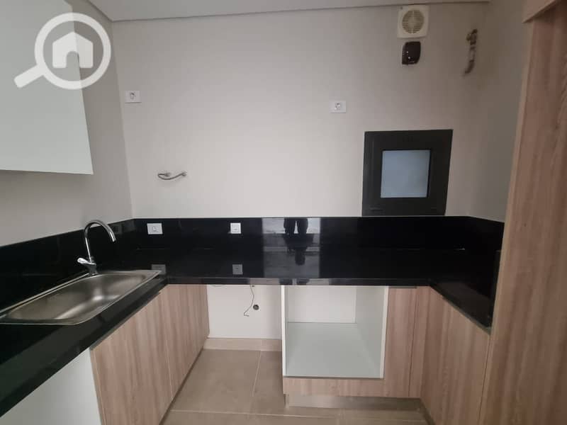 2 WhatsApp Image 2025-11-19 at 14.55. 43_08a636d2. jpg