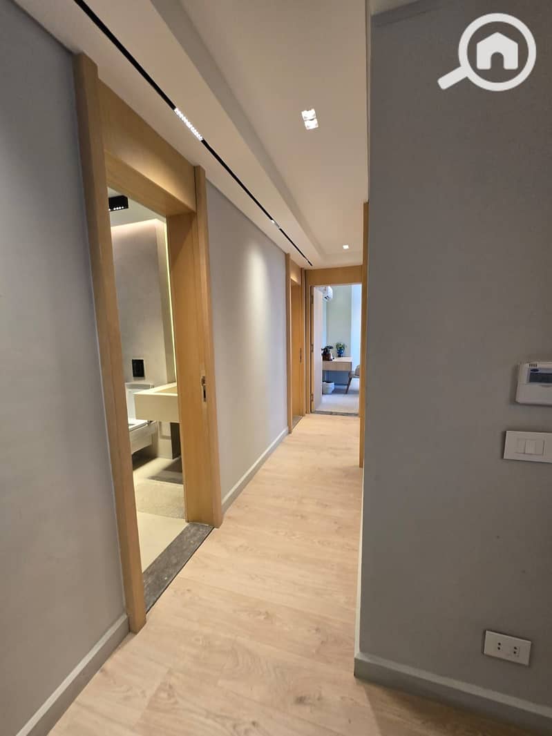 14 WhatsApp Image 2025-08-20 at 17.41. 41_32cf44de - Copy. jpg