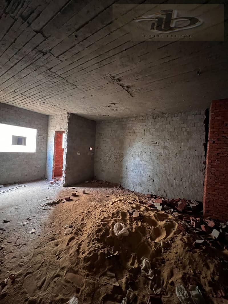 8 WhatsApp Image 2025-12-13 at 1.50. 54 PM (2). jpeg