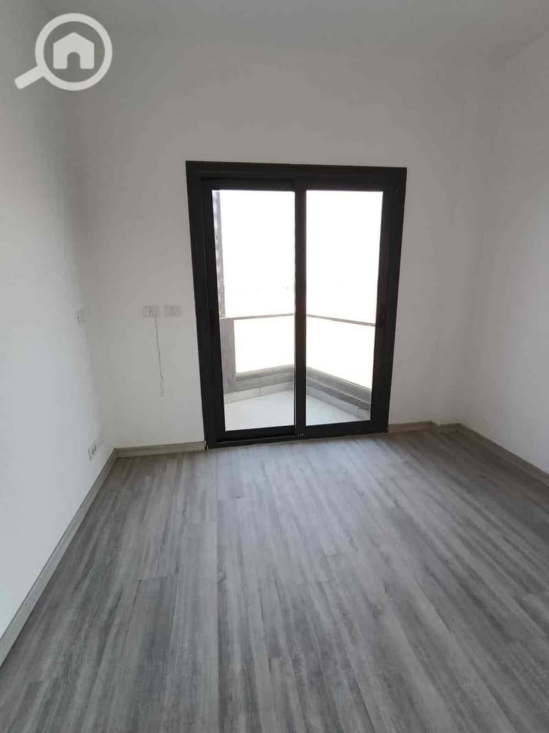 20 ea1b99ac-48a8-40aa-b82d-b52b406af2df. jpg