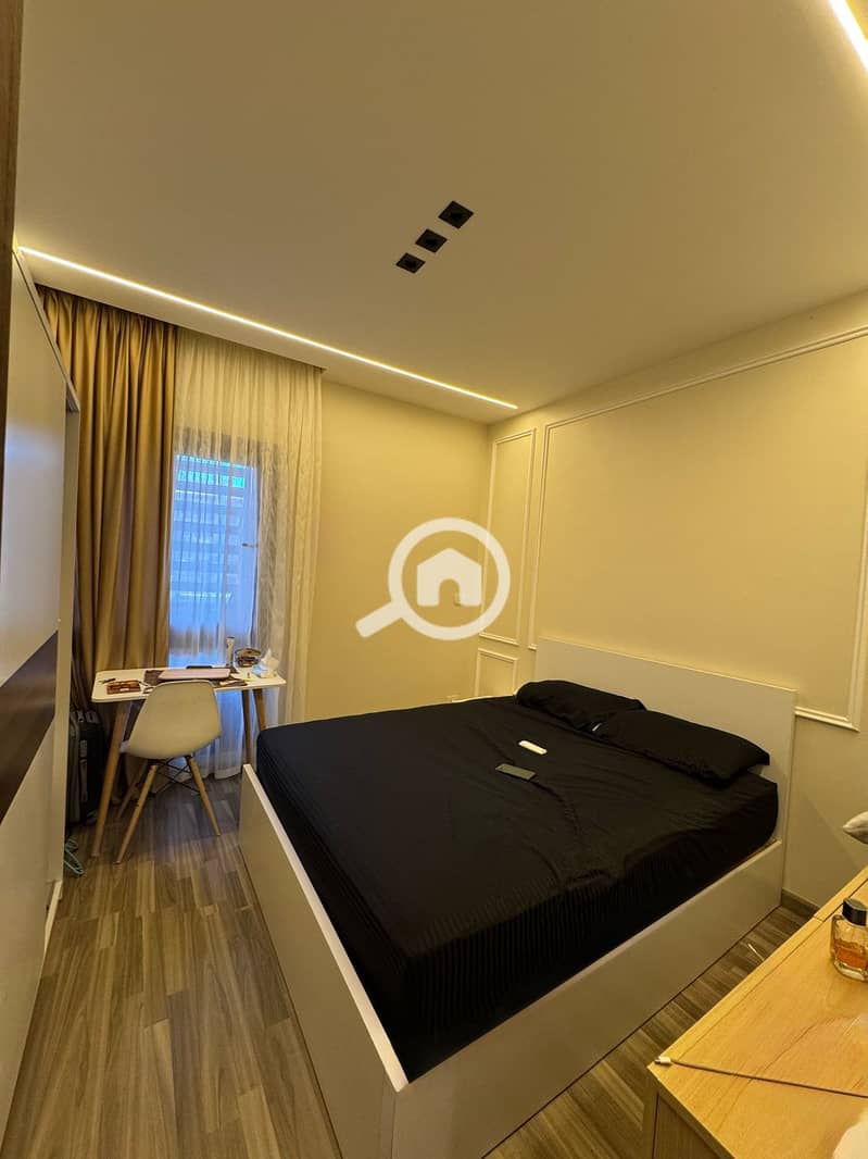 6 d46ccaa0-b7c4-46fa-9393-054cbc2005d5. jpeg