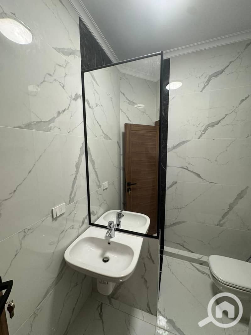 6 WhatsApp Image 2025-12-08 at 4.29. 20 PM (2). jpeg