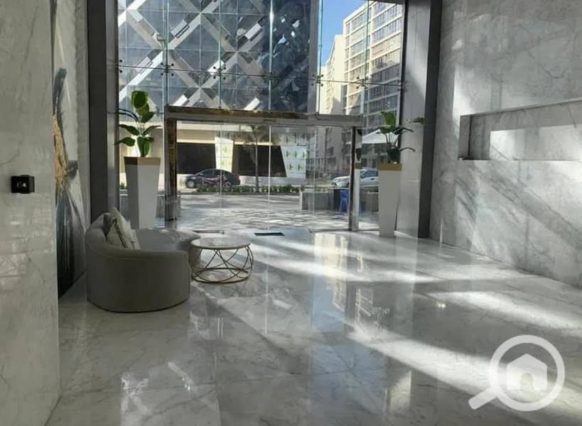 21 one kattameya . jpg