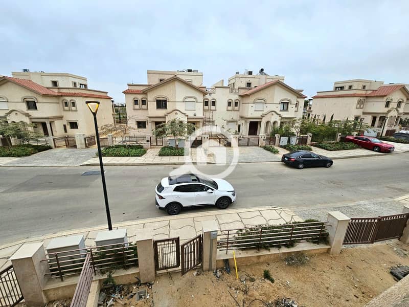 2 1c8e2817-545a-40ad-86f0-50aa5ef46f36. jpeg