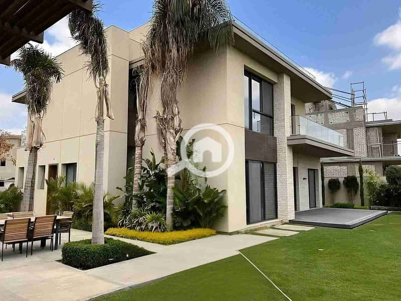 1000456081. jpg 1000456081. jpg