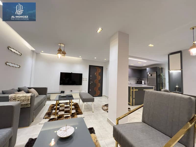 5 ee5f9b10-44d0-4529-a0f6-600b5464a338. jpg