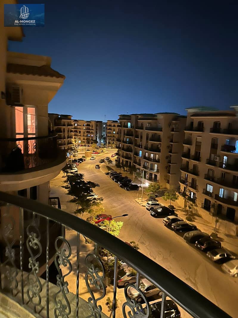 8 6b191ddb-f482-4ce2-af30-c8db62931877. jpg