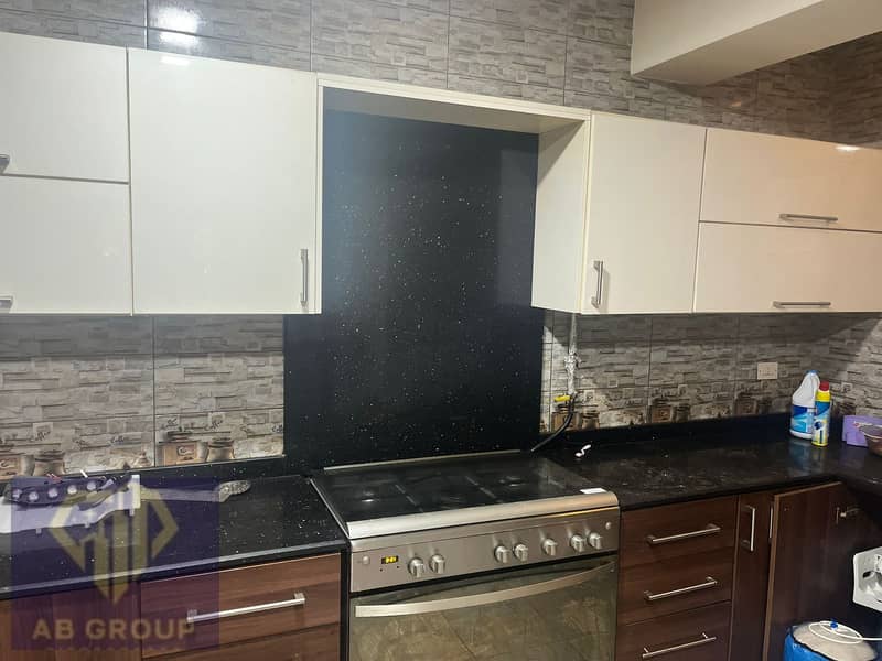 9 565d0369-0c37-48f7-8413-b8dde4c9599f. jpg