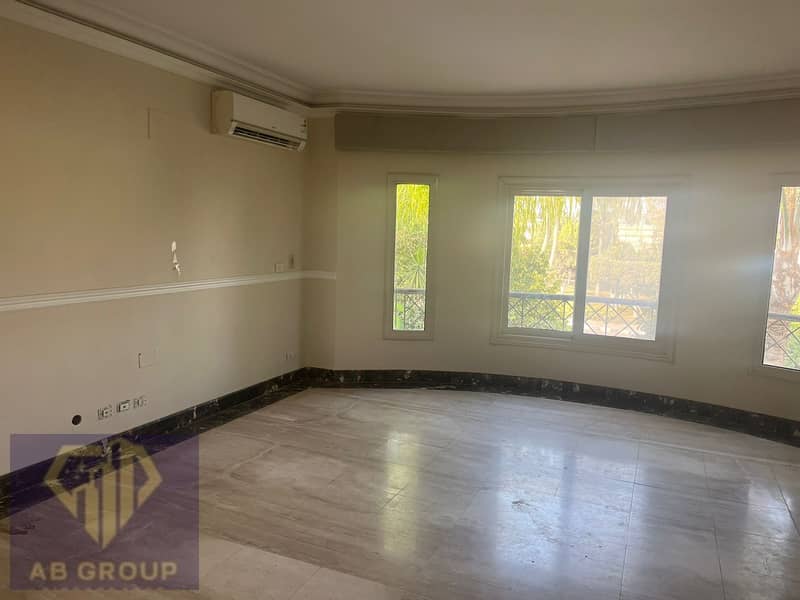 10 675e9a9c-58a9-4d44-a67d-db70838c8960. jpg