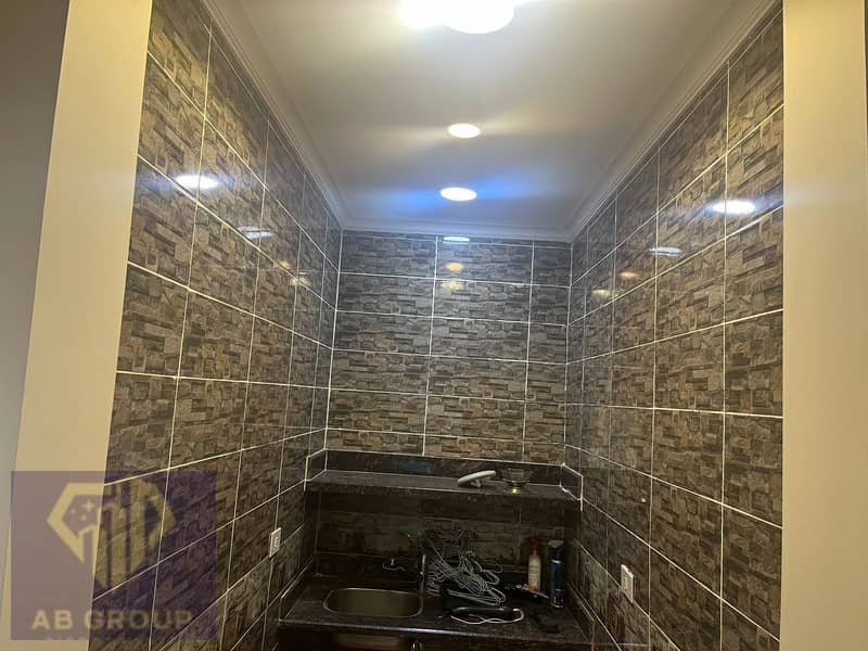 18 ba169529-2f25-4784-b238-821e753d1b3e. jpg