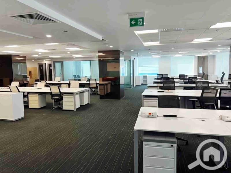 7 FB_IMG_1762195196145. jpg