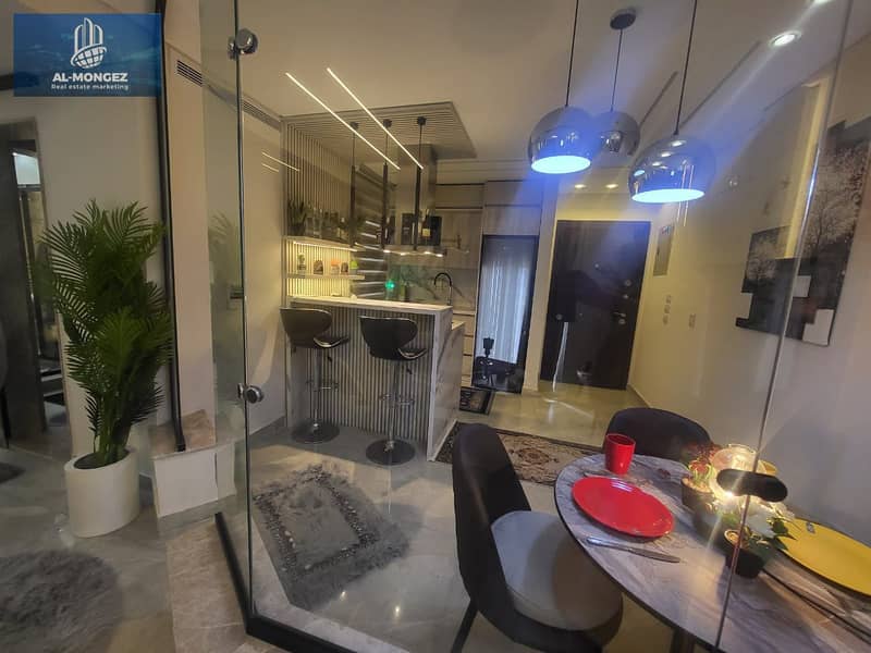 9 a1f2ab75-4872-4f44-a047-a8a3727e823b. jpg