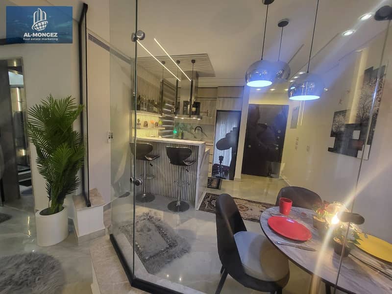 10 d6751500-bed3-4e3a-a90f-563ef73fcc55. jpg