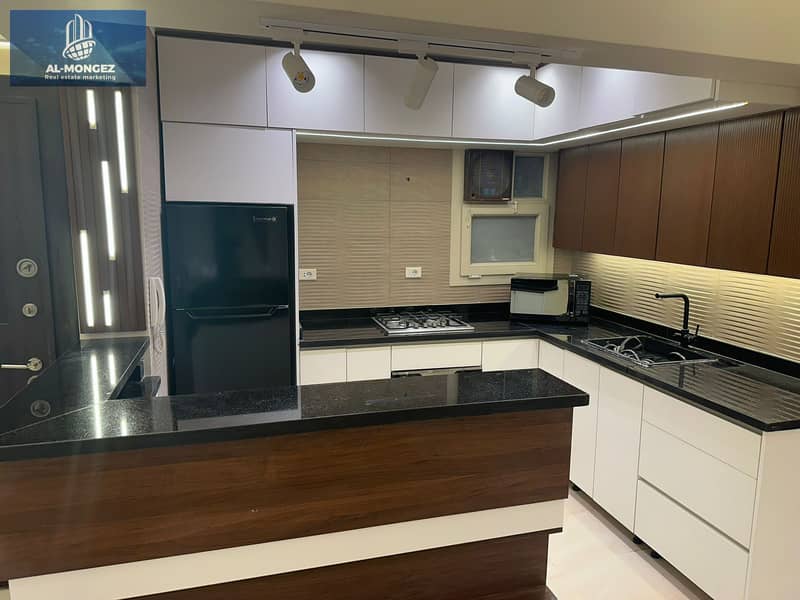 8 737f4550-5360-4e37-a974-eeae810ca81c. jpg