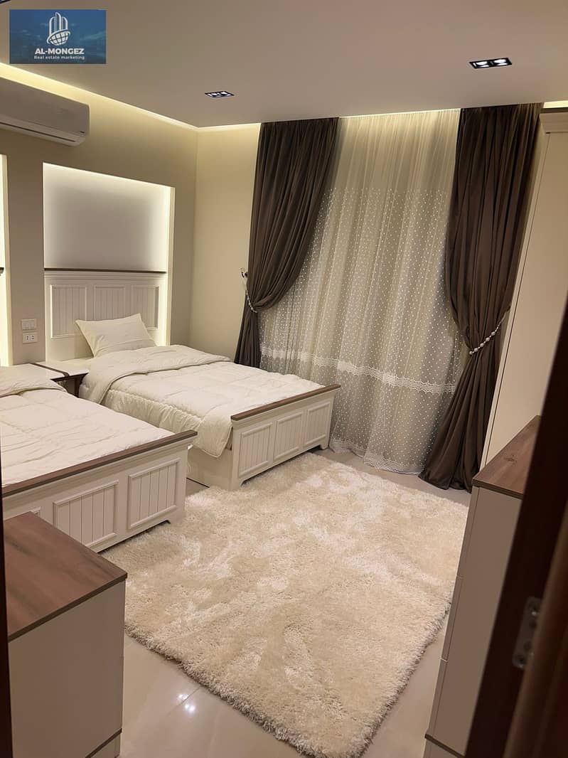 19 dc7da42e-badc-4350-969f-b082e9daaee7. jpg