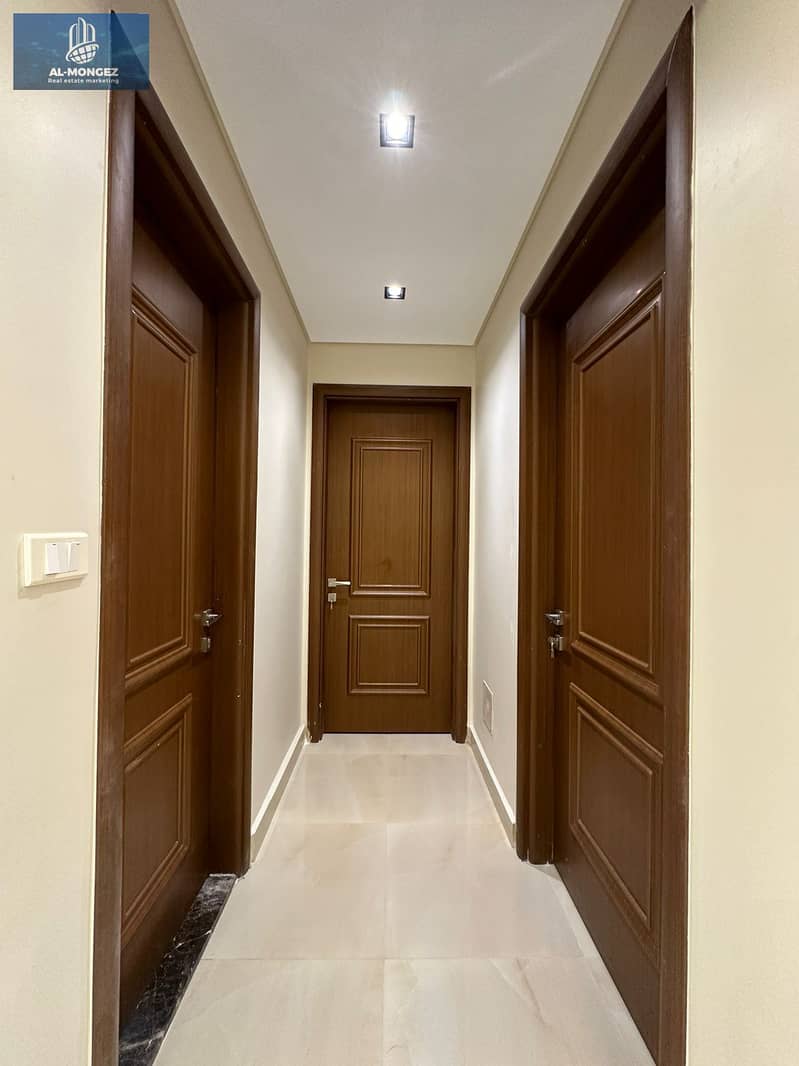 22 db98f406-952d-4b2a-98de-cbd337aa295c. jpg