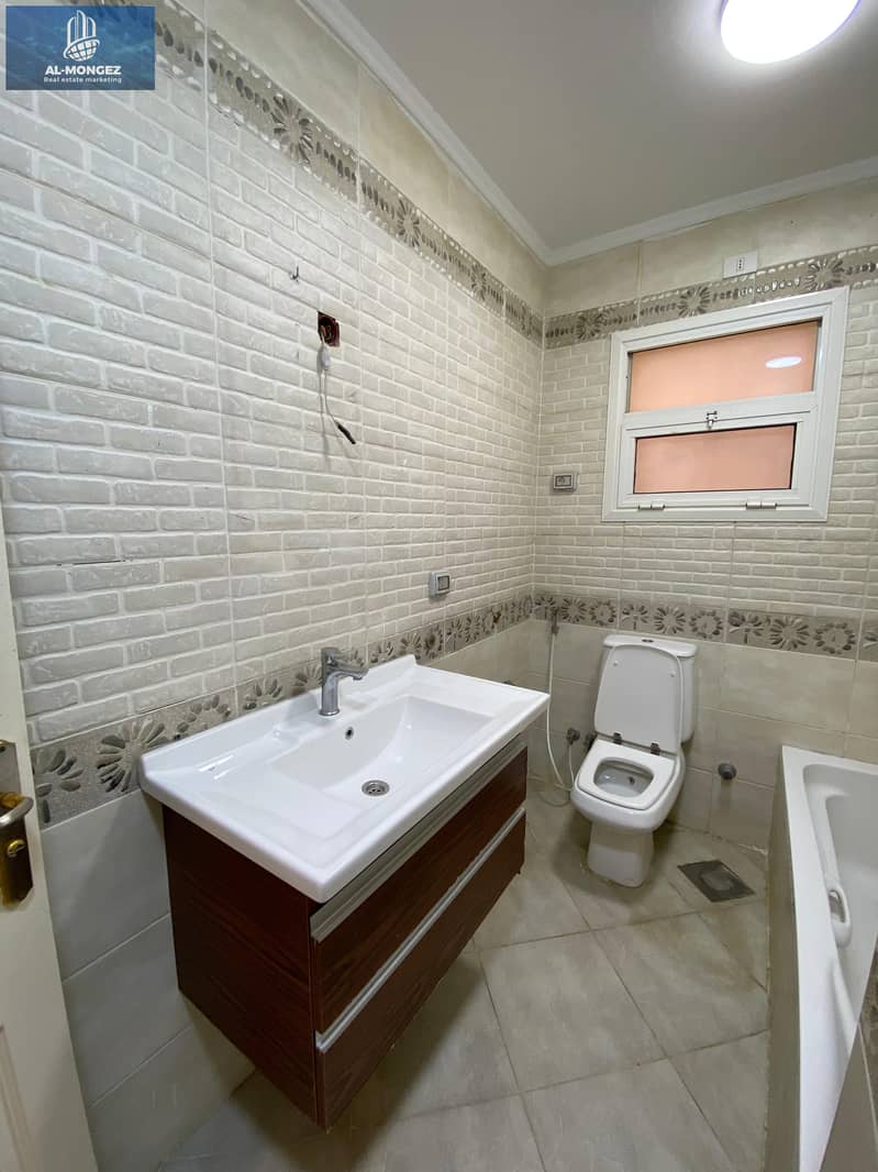 14 953ba917-c874-45f5-a447-30b27a83ea58. jpg