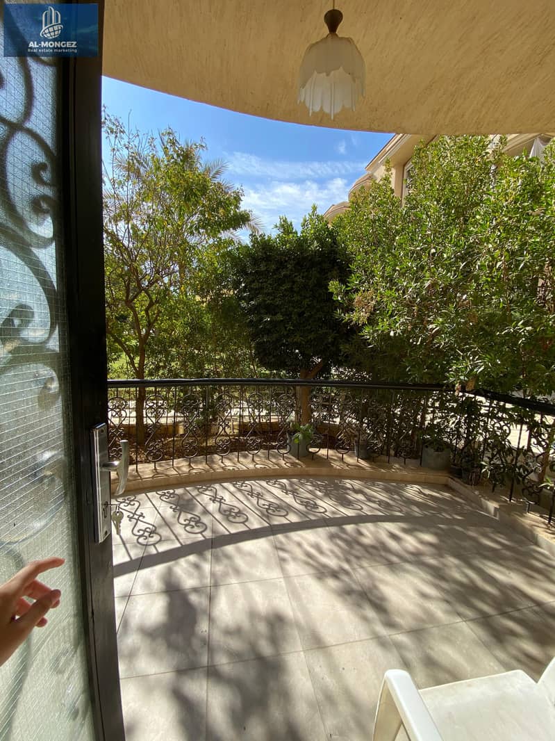 25 85d9401a-c545-41da-9785-6b5c4b823064. jpg