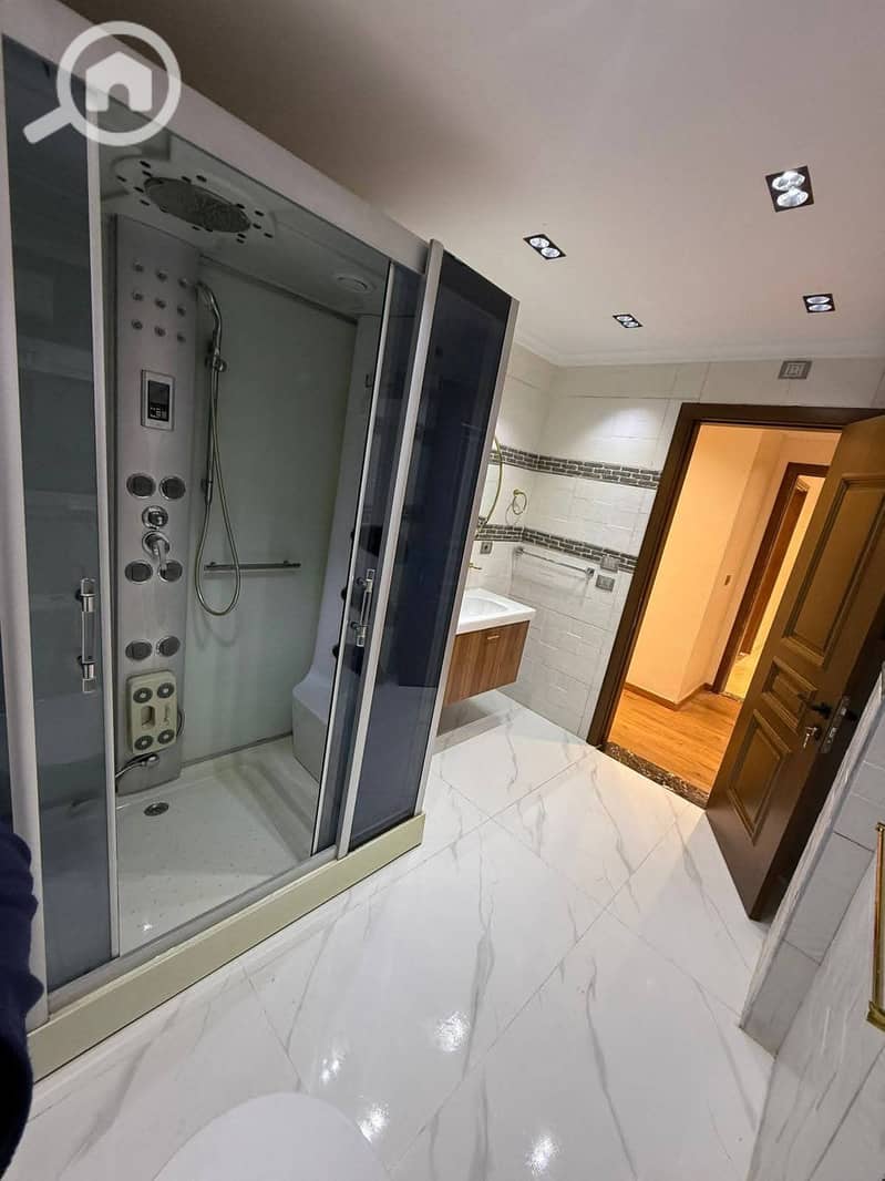 6 FB_IMG_1764680356100. jpg