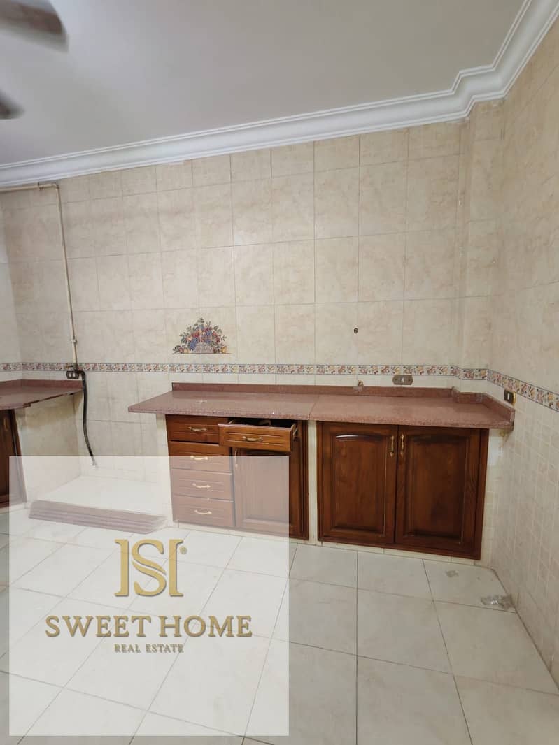 17 WhatsApp Image 2025-12-13 at 14.38. 39 (5). jpeg