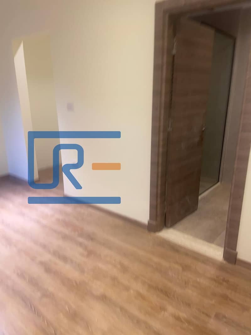 18 WhatsApp Image 2025-12-13 at 2.33. 00 PM (4). jpeg