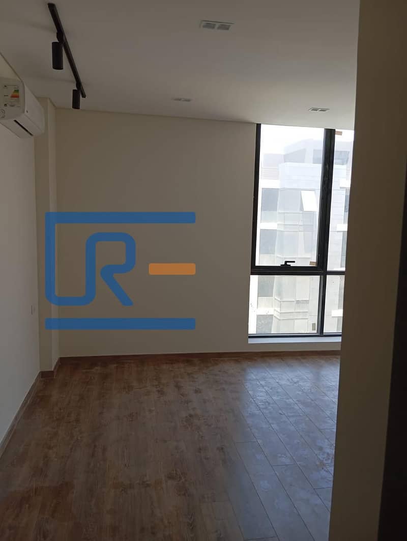 27 WhatsApp Image 2025-12-13 at 2.33. 02 PM (3). jpeg