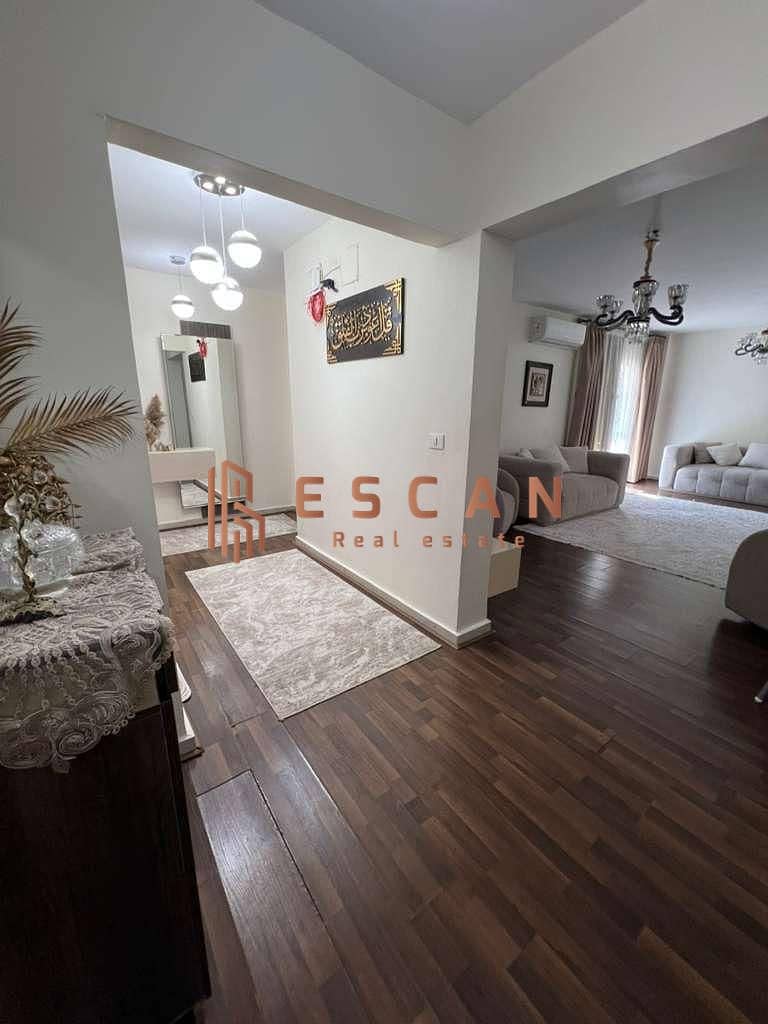 6 4aef8024-30ea-46c8-92c6-ce80c9ef9108. jpeg