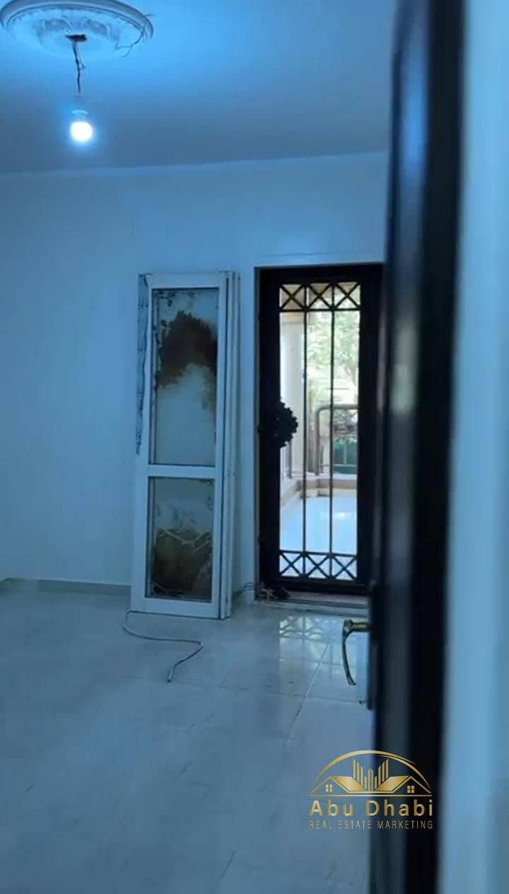 7 03958374-c1f7-404d-8a29-d41b4e821598. jpg