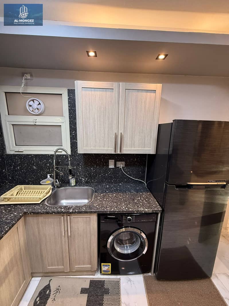 11 98b5fe17-95f6-4c74-a79c-82a8464e7efc. jpg