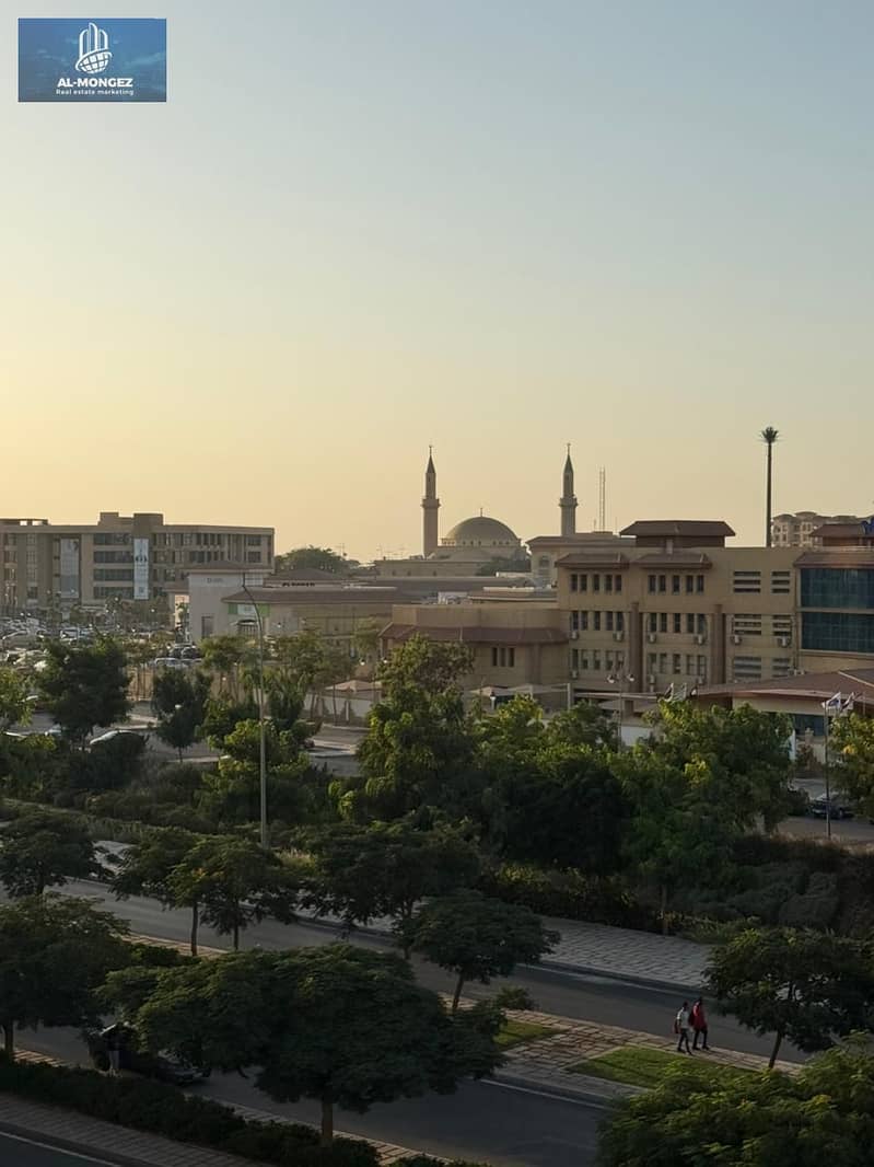 26 e6a3b11c-51cd-423f-b942-0598199145fa. jpg