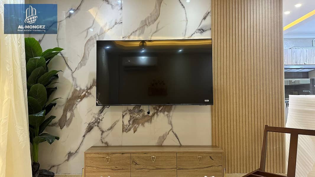 3 0b0eaba8-618b-42c9-a0f7-9b63e5c6c004. jpg