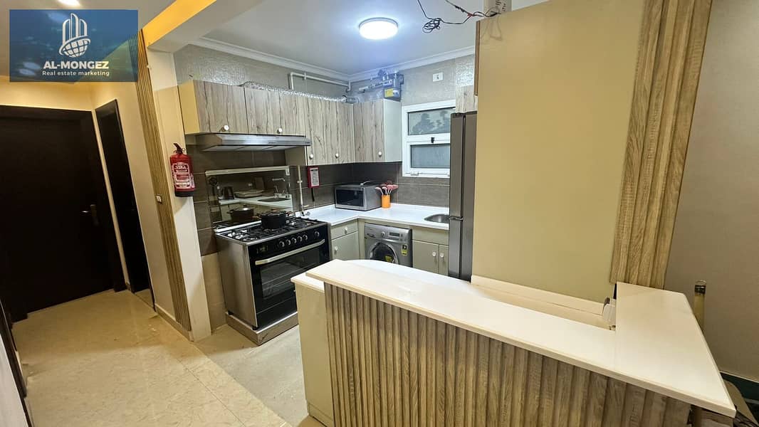 15 1b554e56-1e76-45ff-a697-ef48d8bbba3d. jpg