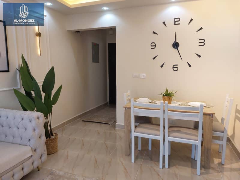 7 6737d5b8-7958-4cf0-99d0-98056e3f7658. jpg