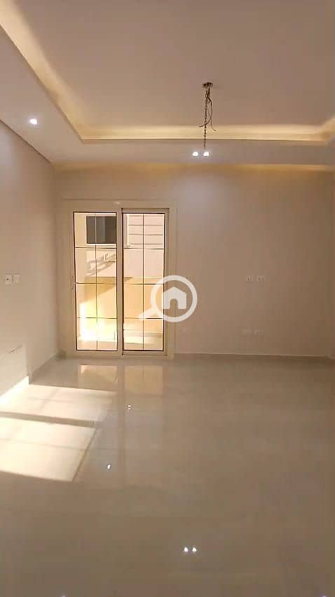 3 d2073288-1870-4a68-a4ff-f1ed34ba23a6. jpg