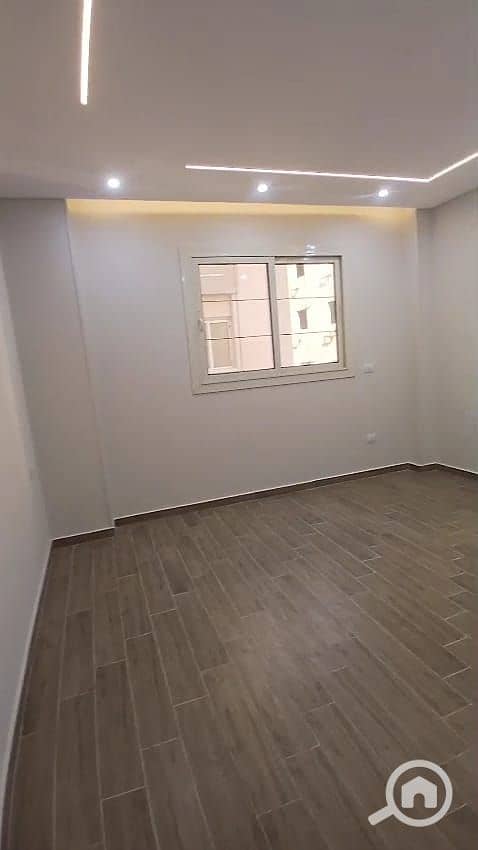 9 cae9a83c-6b74-42b5-850c-60592ec3157a. jpg