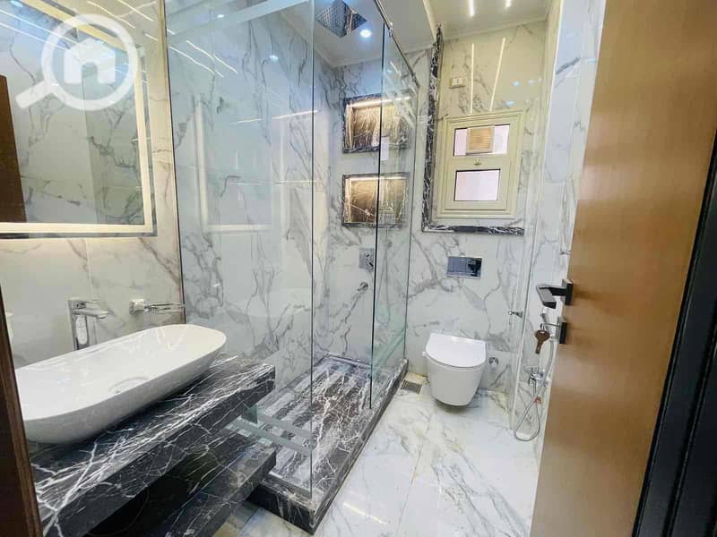 5 cfb85495-2315-4abe-b32d-58e6110c939f. jpg