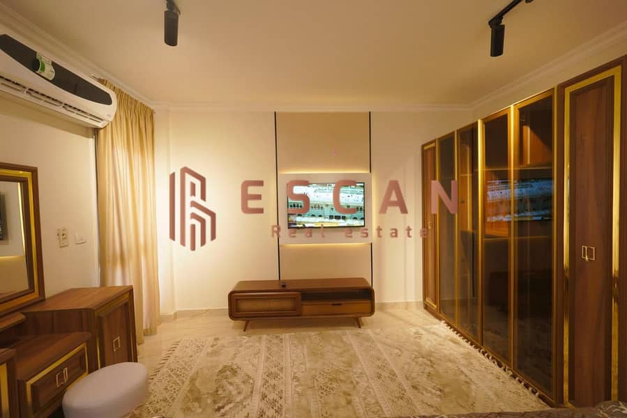 7 5d5a8c00-d35f-438d-952f-0146a661b0f4. jpg