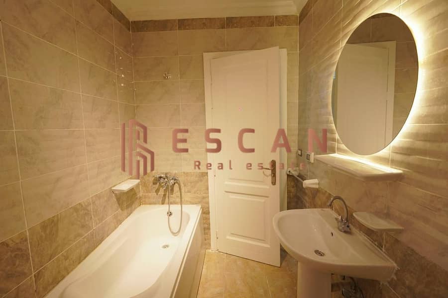 14 9639ad72-6ddd-4de3-a3f8-a3035a155d24. jpg